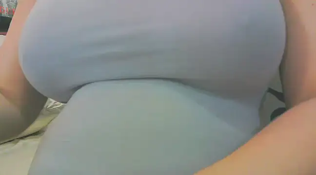 Snapshot of keepmepregnantT chatting on March 16, 9:58 am keepmepregnantT online show from March 16, 9:58 am