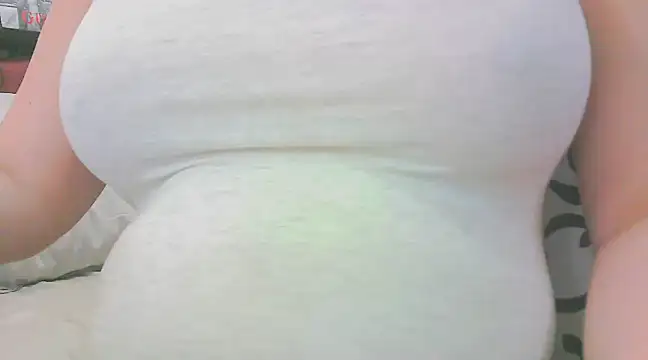 Snapshot of keepmepregnantT chatting on March 17, 8:34 am keepmepregnantT online show from March 17, 8:34 am