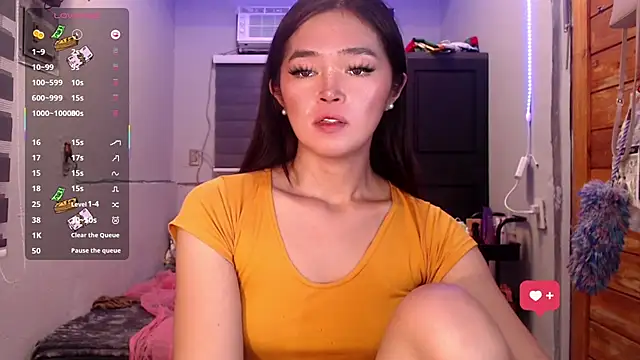 Snapshot of Itsme_claire chatting on October 15, 12:49 pm Itsme claire online show from October 15, 12:49 pm