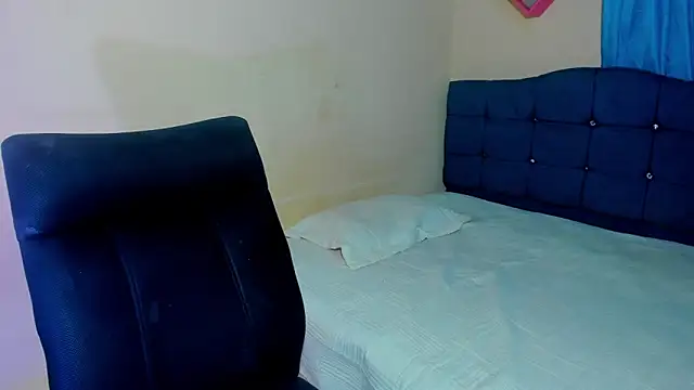 sweet1Girl online show from November 28, 12:34 am