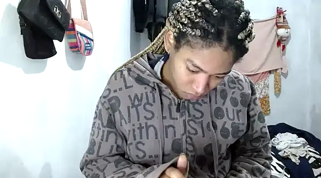 Snapshot of angelamarie1 chatting on February 14, 12:03 pm angelamarie1 online show from February 14, 12:03 pm