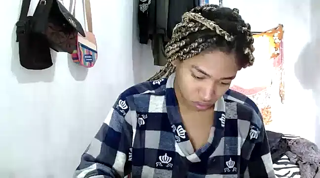 Snapshot of angelamarie1 chatting on February 16, 2:54 pm angelamarie1 online show from February 16, 2:54 pm