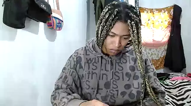 Snapshot of angelamarie1 chatting on February 24, 12:37 pm angelamarie1 online show from February 24, 12:37 pm