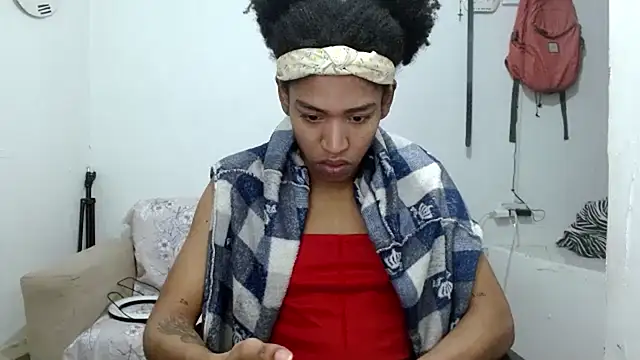Snapshot of angelamarie1 chatting on September 19, 11:27 am angelamarie1 online show from September 19, 11:27 am