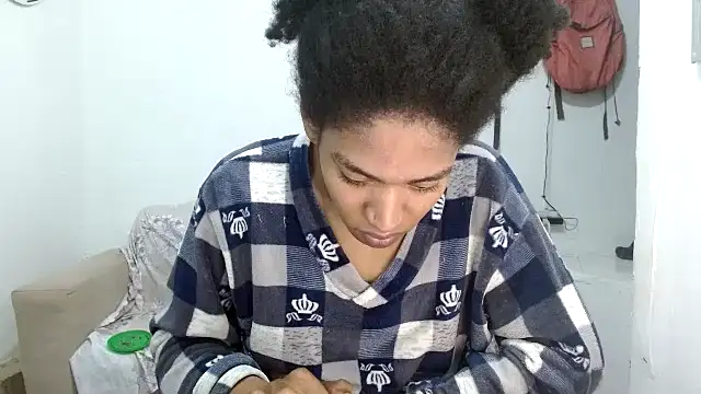 Snapshot of angelamarie1 chatting on September 27, 11:19 am angelamarie1 online show from September 27, 11:19 am