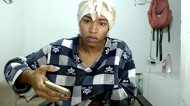 angelamarie1 online show from December 14, 12:44 pm