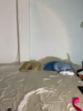 MiahWindsor online show from December 5, 7:14 am