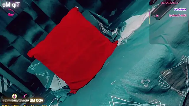 CharlotteBigCock online show from March 19, 2:17 pm