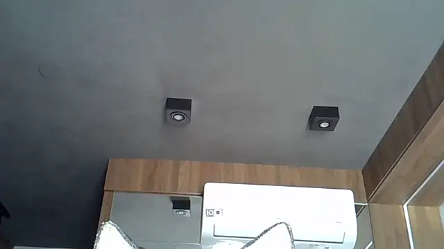 Snapshot of Skinny-Kitten chatting on October 17, 6:55 pm Skinny-Kitten online show from October 17, 6:55 pm