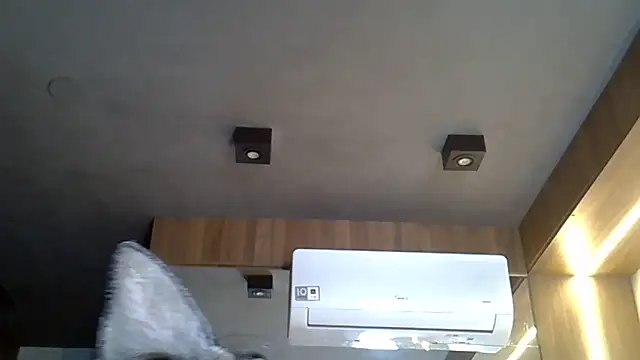 Skinny-Kitten online show from November 7, 1:22 pm