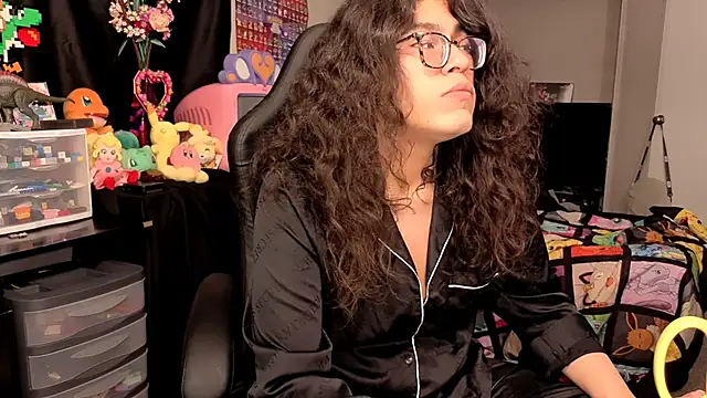 Snapshot of ShinyCherub chatting on October 11, 12:46 am ShinyCherub online show from October 11, 12:46 am