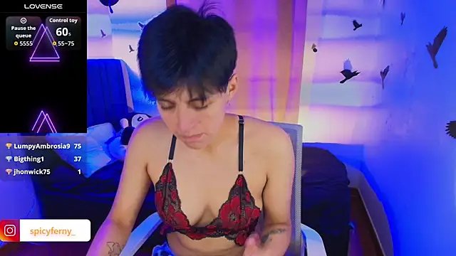 Snapshot of 9_Fernanda_9 chatting on October 4, 11:33 am 9 Fernanda 9 online show from October 4, 11:33 am